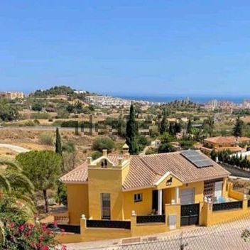 Alquiler de casa o chalet independiente en Urbanización Pueblo Vista Verde - Photo 1