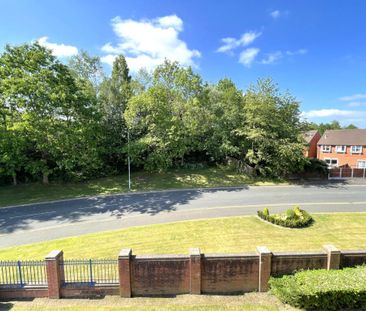 Mountbatten Close, Ashton - Photo 2