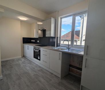 3 bedroom property to rent - Photo 2