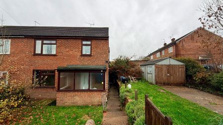 3 bedroom terraced house to rent - Photo 5