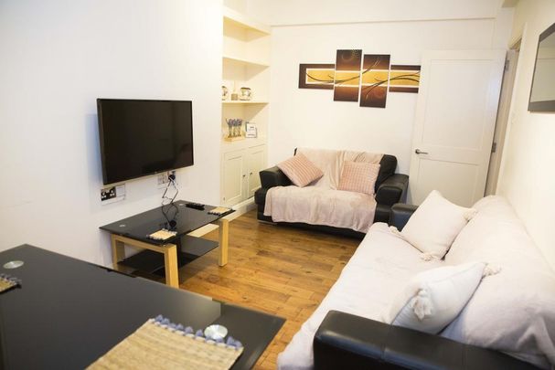1 bedroom flat to rent - Photo 1