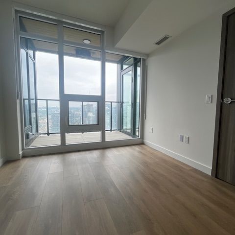 For Lease - 1 Concord Cityplace Way Unit# 5312, Toronto, Ontario - Photo 1
