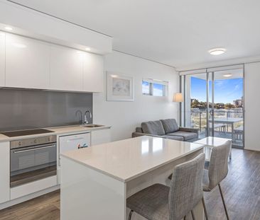 Modern One Bedroom Apartment | Fully Furnished - Photo 1