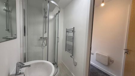 1 bedroom flat to rent - Photo 2