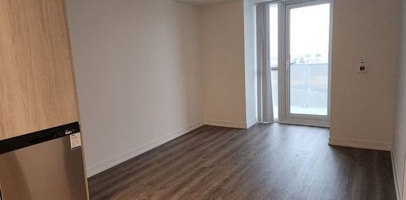 Hwy 7/Jane-Elegant NEW Spacious 1Bd+Large Den, - Photo 2