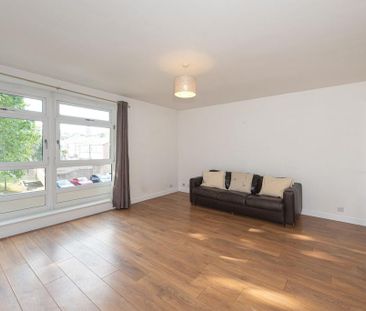 3 bedroom property to rent - Photo 2