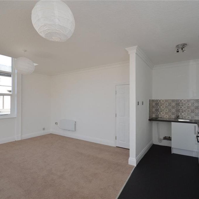 1 bedroom property to rent - Photo 1