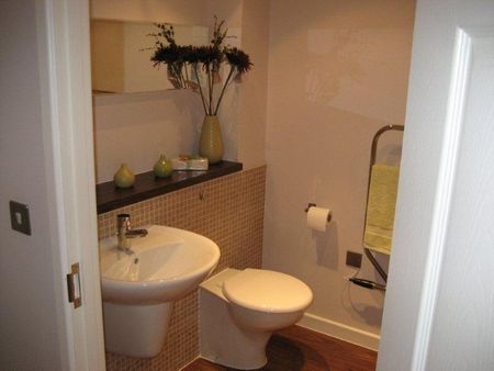 Studio Flat, Staveley Road, S8 - Photo 5