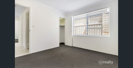 Lovely modern family home! - Photo 3