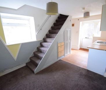 1 bedroom end of terrace house to rent - Photo 2