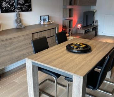 Instapklaar recent appartement op de 3eV met 2 SLK en ruim terras 15m2 - Foto 3