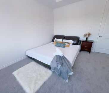 For Lease - 704 Mika Street, Innisfil, Ontario - Photo 6