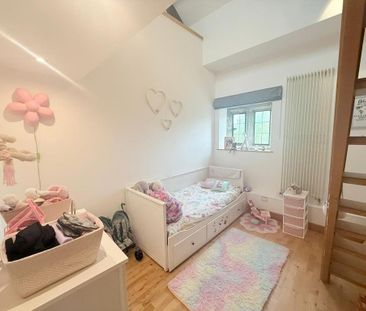 3 bedroom flat to rent - Photo 4