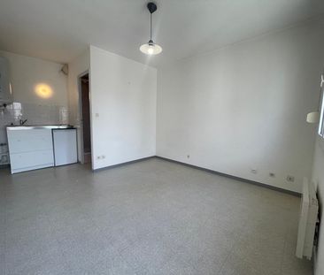 Location Appartement 1 pièce 16m² CHAMBRAY LES TOURS 37170 - Photo 2