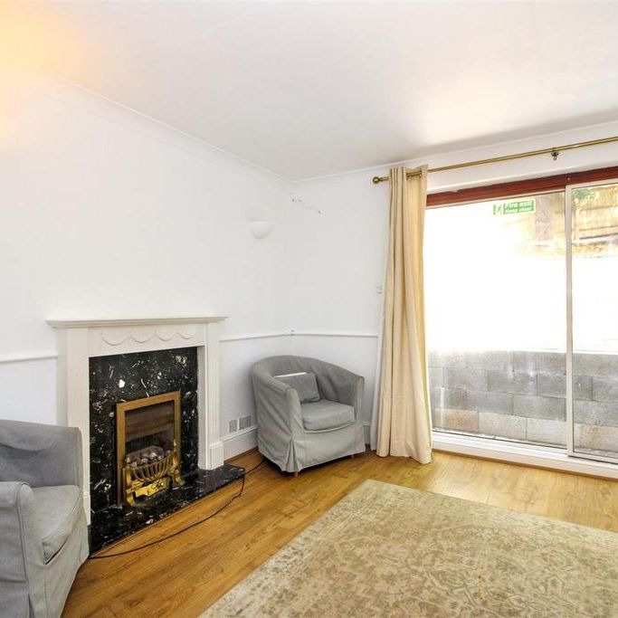 4 bedroom house to rent - Photo 1