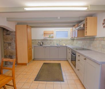 3 bedroom terraced house to rent - Photo 5