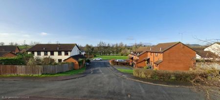 2 bedroom terraced house to rent - Photo 2