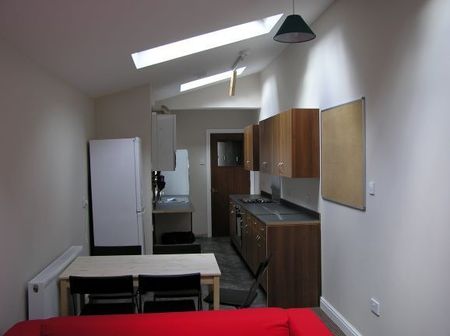 46 Harrow Road - Photo 4