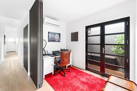 23 Munro Street BRUNSWICK - Photo 2