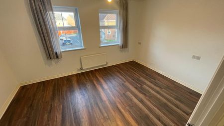 3 bedroom terraced house to rent - Photo 3