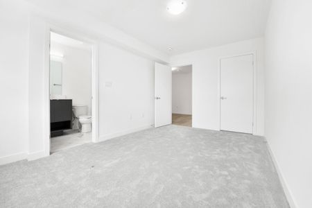 For Lease - 4902 Valera Road, Burlington, Ontario - Photo 5