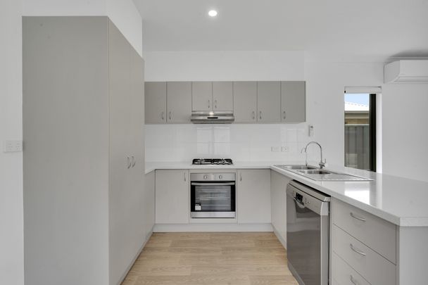 3B Page Court, Pooraka SA 5095 - House For Rent - $620 | Domain - Photo 1