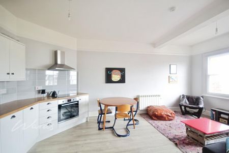 2 bedroom apartment to rent - Photo 2