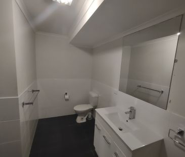 Morphett Vale - Photo 5