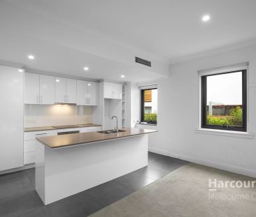 Stylish South Yarra Living - Photo 4