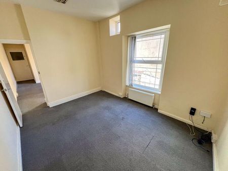 Property to rent - Photo 3