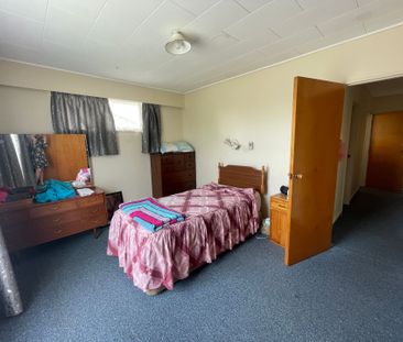 Charming unit - Photo 6