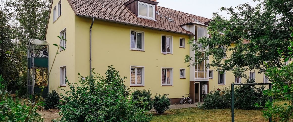 Citywohnung mit Tageslichtbad // EG mitte - Photo 1
