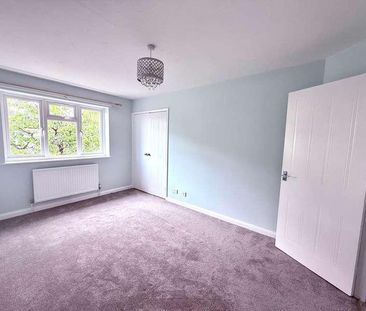 Milward Gardens, Binfield, RG12 - Photo 2