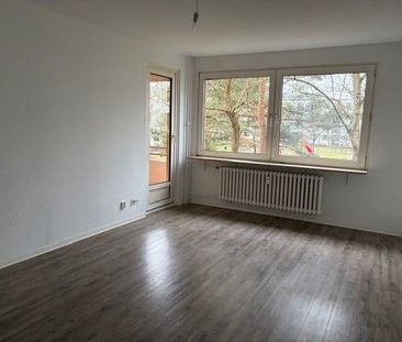 Modernisierte 3 Zimmer Wohnung mit Balkon zu vermieten! - Foto 1