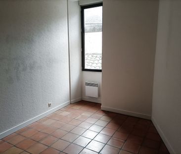 Location Appartement 3 pièces 75m² CAHORS 46000 - Photo 3