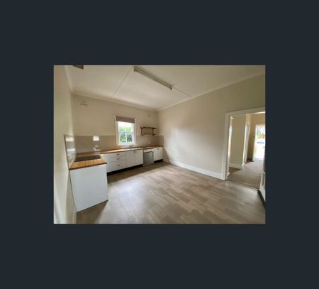 1 Sydney Street, Parkes, NSW 2870 - Photo 4