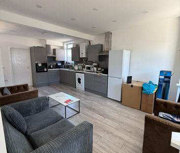 2 bedroom house share to rent - Photo 3