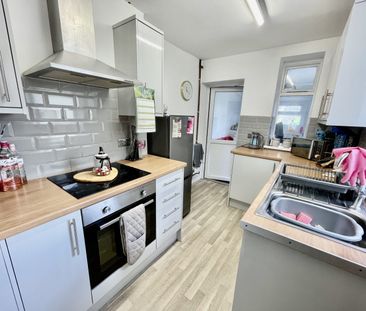 Augustus Street, Ynysybwl, Pontypridd - Photo 4