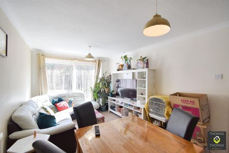 Stanwick Gardens, Cheltenham - Photo 2