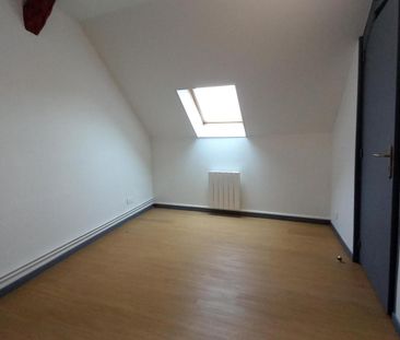 Location Appartement 2 pièces 46m² VILLENEUVE SUR YONNE 89500 - Photo 5