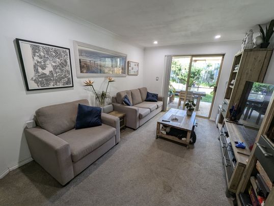 Scarborough - Photo 1