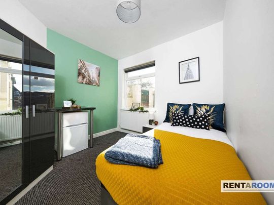 🏡 Spacious Ground Floor Double Room – Gadsby Street, Nuneaton - Photo 1