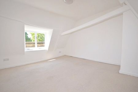 2 bedroom apartment to rent West Street, Chichester, West Sussex, PO19 - Photo 3