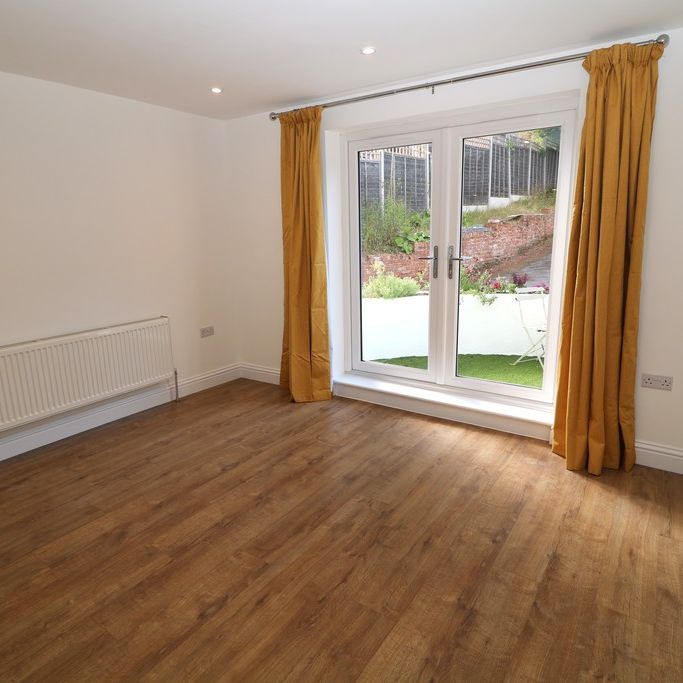 Barrington House Guildford Road, Westcott - 1 bedroomProperty for lettings - Seymours - Photo 1