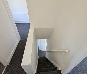 2 Bed Terraced House, Waterfold Lane, BL9 - Photo 3