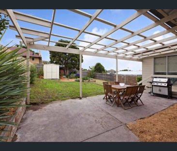 Great 2 bedroom home ideally located - Photo 6