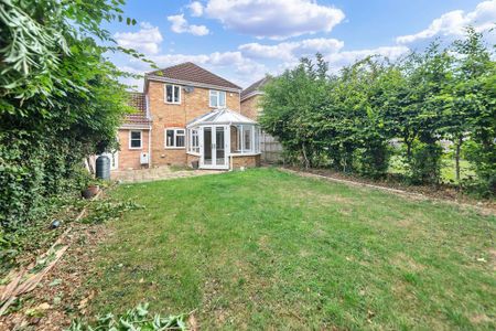 3 bedroom link detached house to rent - Photo 5