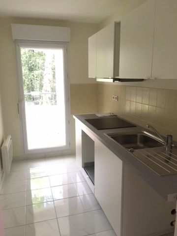 Location Appartement 3 pièces 61m² ORLEANS 45000 - Photo 3