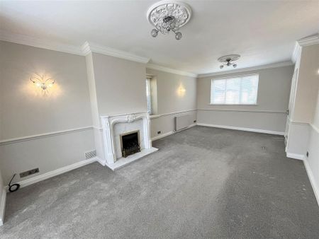 4 bedroom detached house to rent - Photo 4