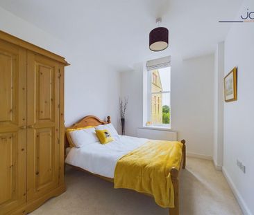 3 bedroom apartment to rent - Photo 6